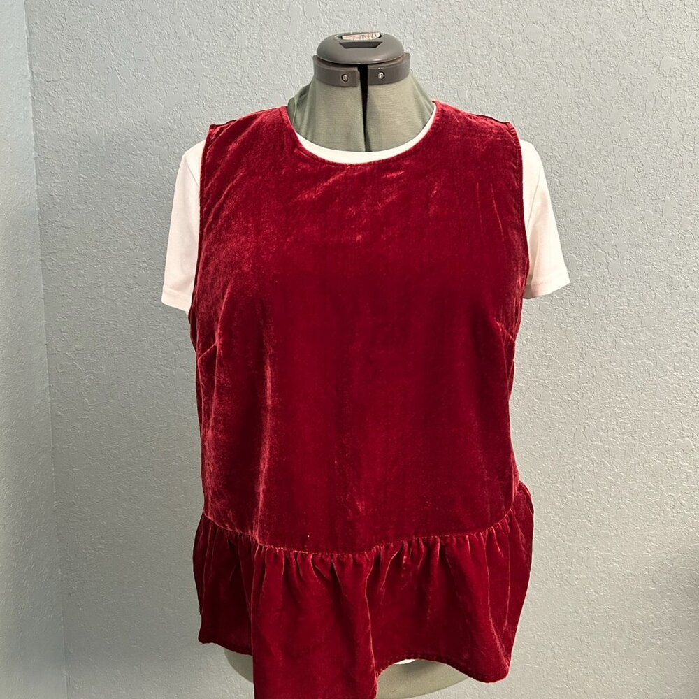 Sleeveless Velvet Top